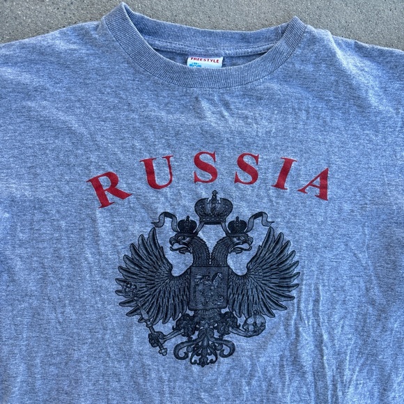 Vintage RUSSIA Tee - Picture 2 of 4